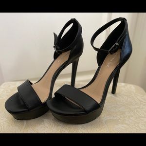 Gianni Bini Black Stiletto Platform Heels with Ankle Strap - Size 6.5
